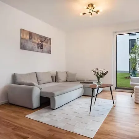 Appartement Modernes Und Wunderschoenes Loft Mit Terrasse, Gartenblick In *